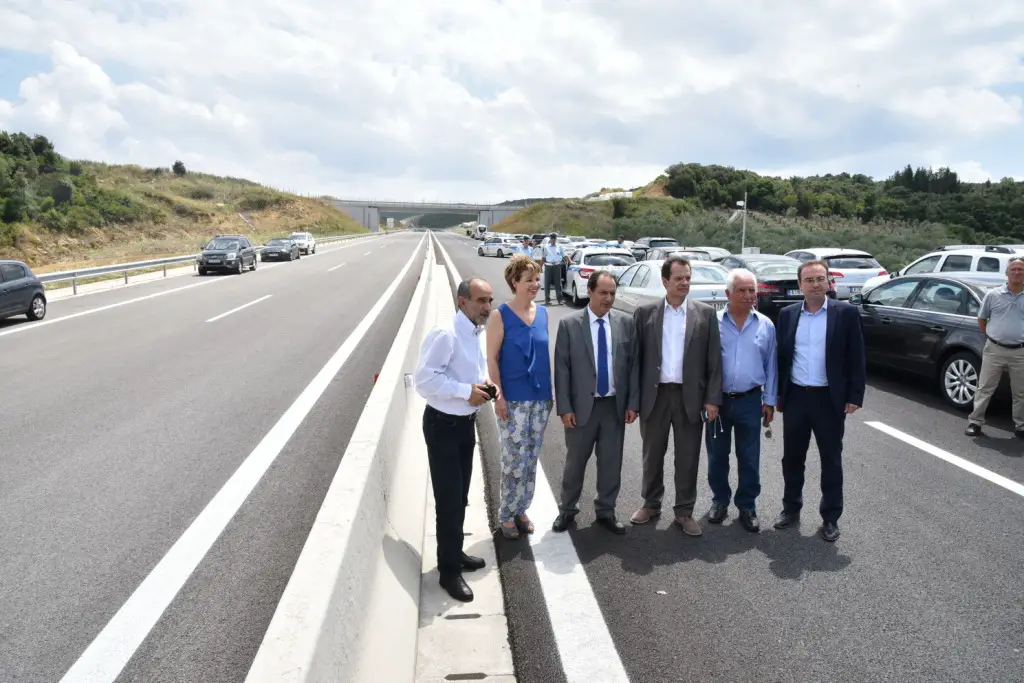 170822Ionia Odos2 SMALL