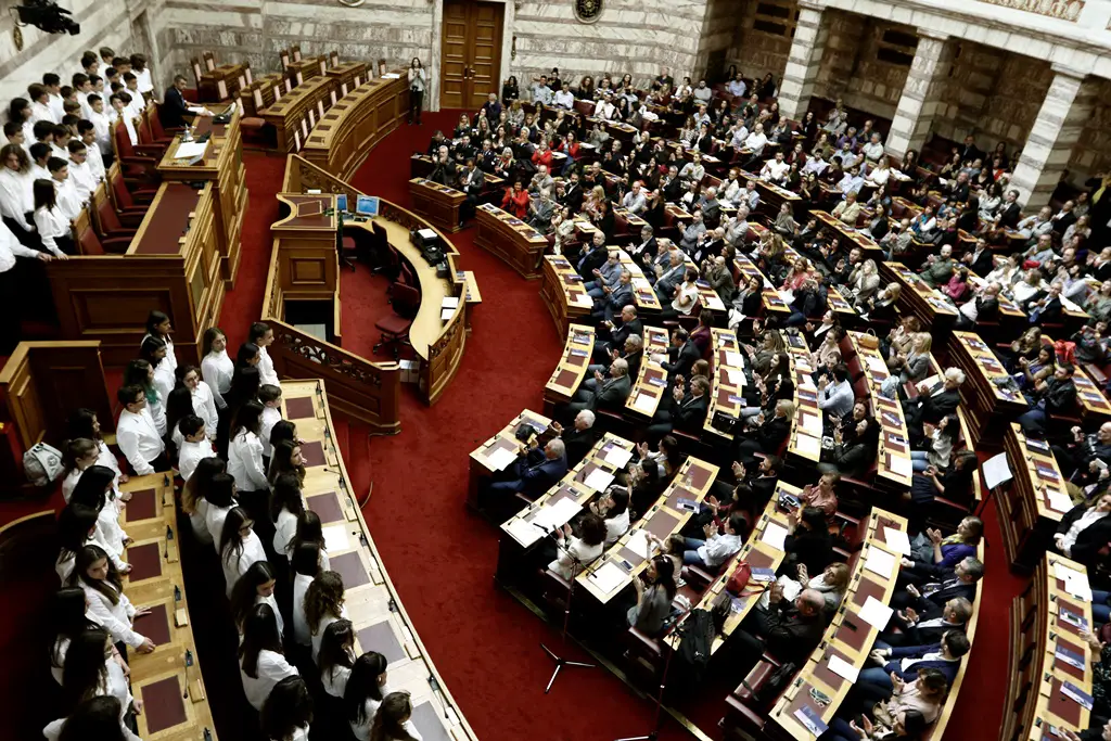 171027Parlament small