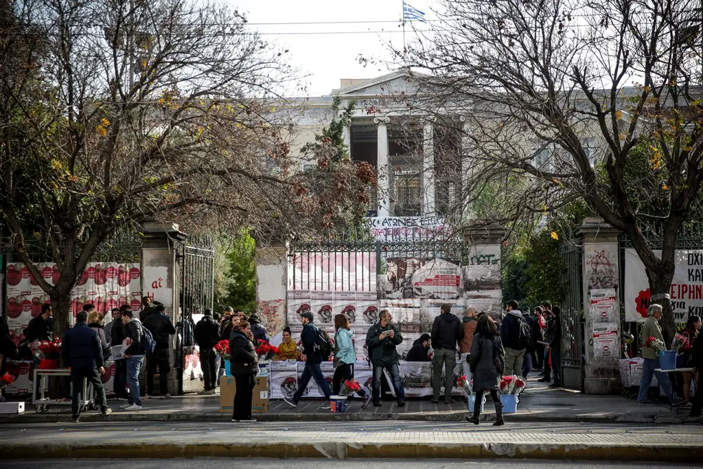 181116Polytechnio3 small