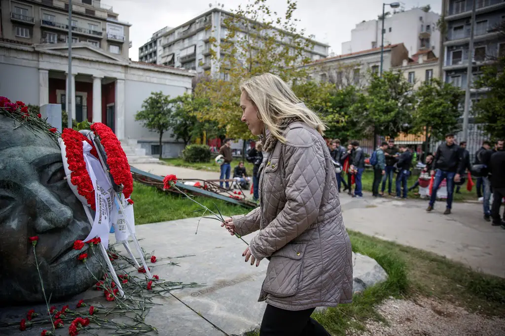 181116Polytechnio4 small