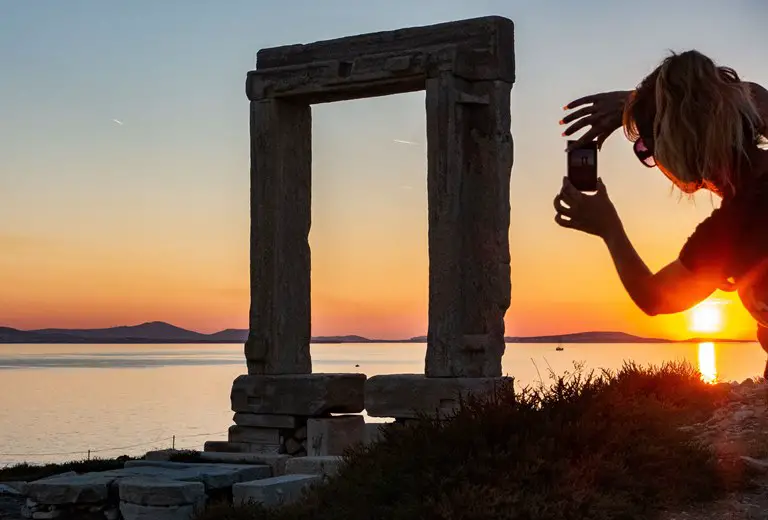 Das Wahrzeichen von Naxos Ein antikes Tempeltor kb Parschau