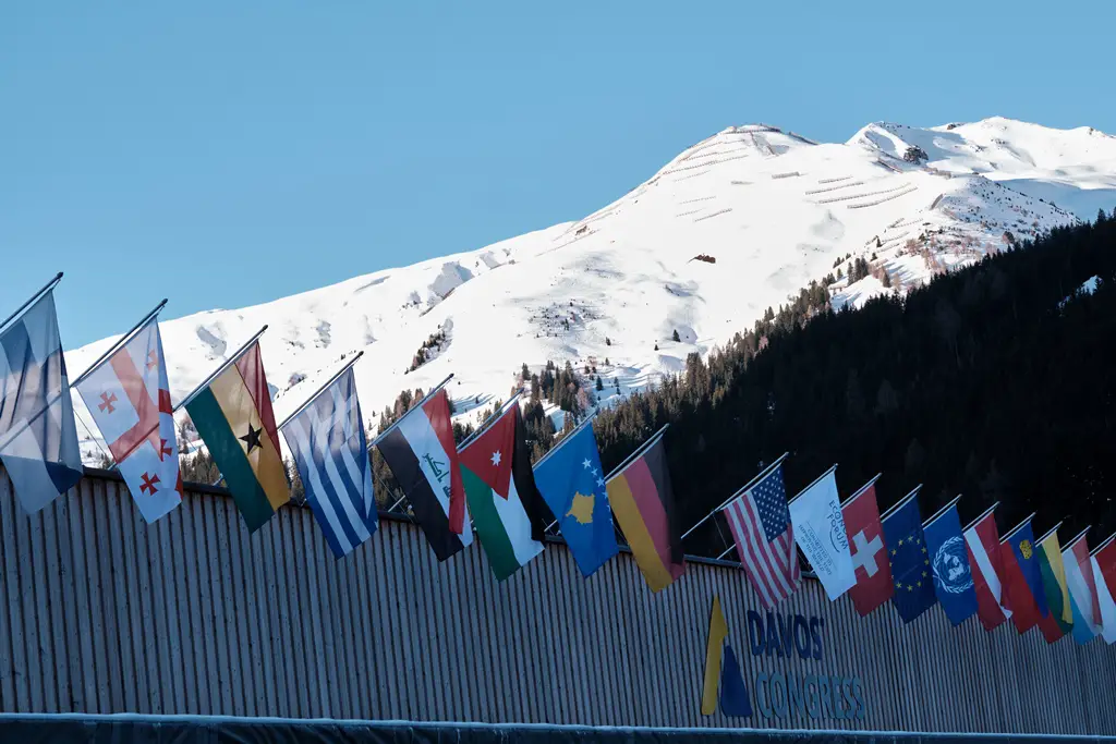 200124 Davos 3 SMALL