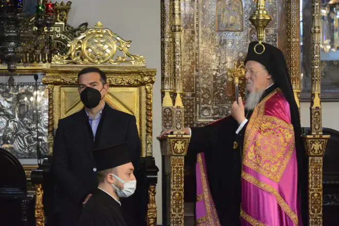 Unser Foto (© Eurokinissi) zeigt den griechischen Oppositionschef Alexis Tsipras und den Ökumenischen Patriarchen Bartholomäus.