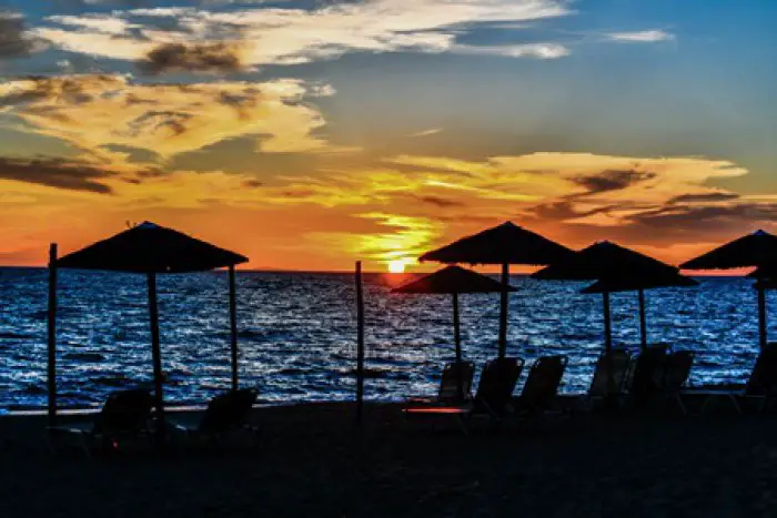 Unser Foto (© Eurokinissi) entstand an einem Strand in der Nähe der Stadt Preveza.