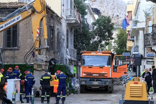 Einsatzkräfte am Ort des Geschehens (Foto: © Eurokiniss)