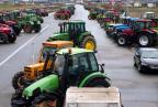 Bauern blockieren wichtige Straßen in Griechenland 