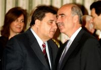 Bewegungen im linken und rechten politischen Lager erwartet