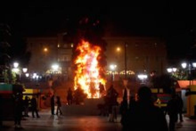 Griechenland in Trauer und Aufruhr