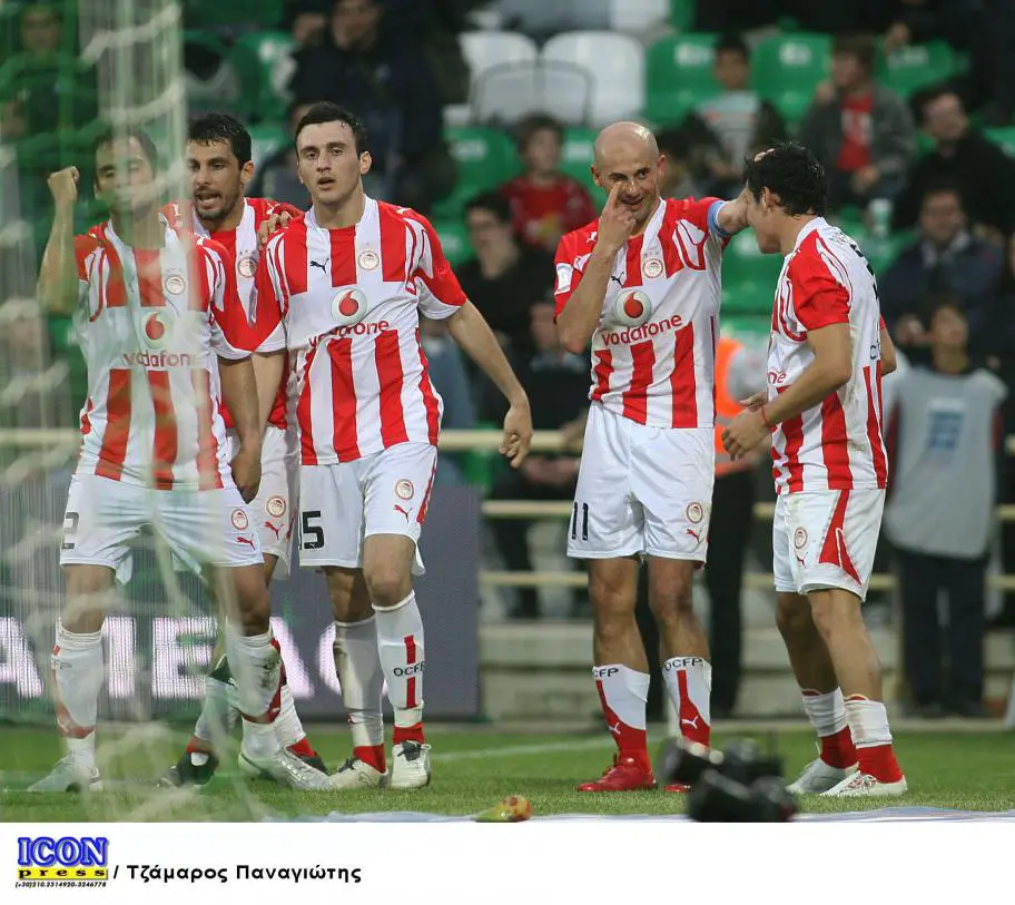Fussball: Olympiakos ist Favorit für den Meistertitel in ...