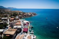 Unser Archivfoto (© Eurokinissi) die Ortschaft Gerolimenas in der Mani.