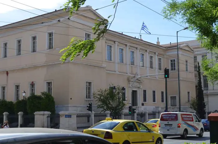 Unser Archiv-Foto (© Jan Hübel / Griechenland Zeitung) zeigt das Gebäude des Staatsrates (Symvoulio tis Epikrateias) in Athen.
