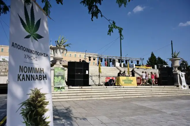 Unser Archivfoto (© Eurokinissi) entstand während einer Demonstration zur Legalisierung von Cannabis in Griechenland.