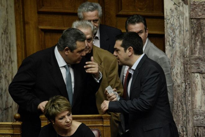 Weiteres Sparpaket in Griechenland verabschiedet – Regierung geschwächt <sup class="gz-article-featured" title="Tagesthema">TT</sup>