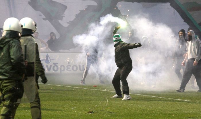Gewalt auf dem grünen Rasen: Griechenlands Fußballbetrieb bis auf weiteres eingestellt