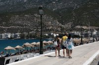 Unser Archivfoto (© Eurokinissi) entstand im Küstenort Loutraki in der Nähe von Korinth.