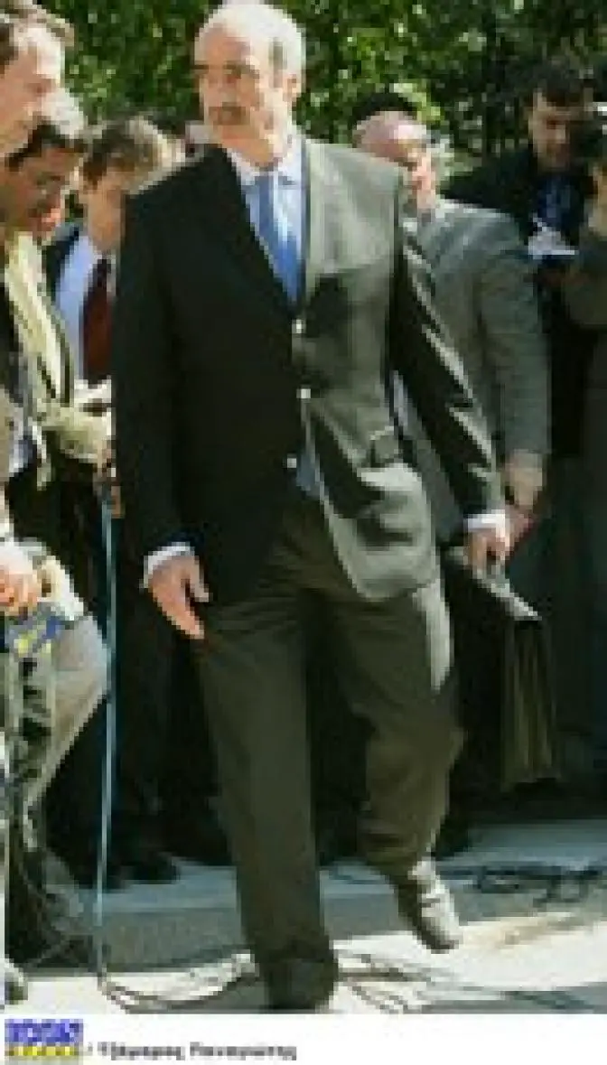 Deutschlands Verteidigungsminister Jung zu Besuch in Athen