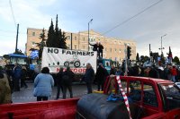 Unser Foto (© Griechenland Zeitung / Jan Hübel) entstand am Dienstag (20.2.) vor dem Parlament.
