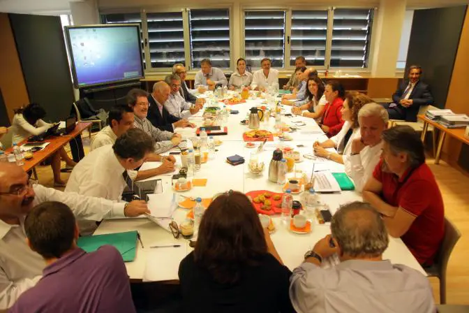 „Irland kann eher an die Finanzmärkte zurückkehren als Griechenland“