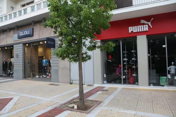 Proteste gegen Sonntagsöffnungszeiten in den Geschäften