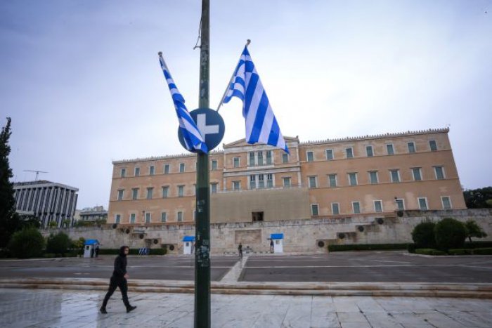Unser Archivfoto (© Eurokinissi) entstand vor dem Parlamentsgebäude in Athen.