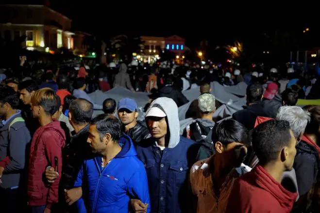 Unser Archivfoto (© Eurokinissi) zeigt Flüchtlinge auf der Insel Lesbos.