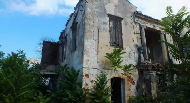 Foto (© Mpouzis Chania): Die Villa der Baronin von Schwartz heute.