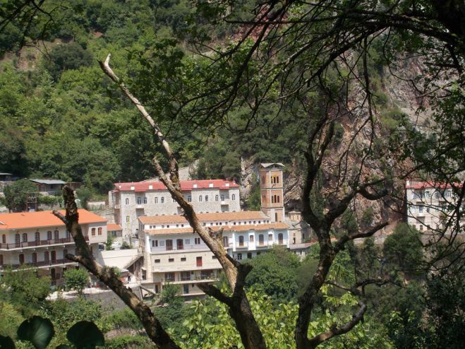 Blick auf das Kloster Proussós
