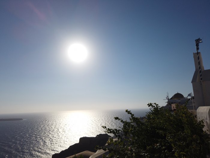 Das Foto (© GZ / Leonie Meyer) wurde in Oia auf der Insel Santorini aufgenommen.