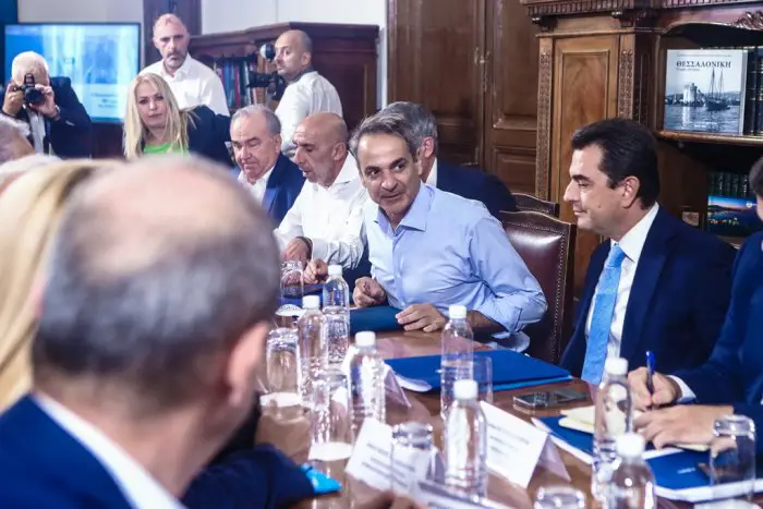Unser Foto (© Eurokinissi) zeigt Premierminister Kyriakos Mitsotakis in Thessaloniki.