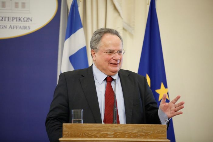 Griechenlands Außenminister in Wien und Bratislava auf Versöhnungskurs