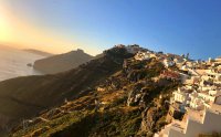 Blick auf die Caldera von Santorini (© Leon Zorn)