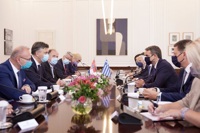 Foto (© Eurokinissi): Am Rande des Gipfeltreffens der Gruppe der EU-Südstaaten (EuroMed 9) in Athen traf sich heute (17.9.) Premierminister Kyriakos Mitsotakis u. a. mit seinem kroatischen Amtskollegen Andrej Plenković. 