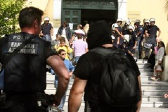 Griechenland: Polizei stößt auf umfangreiches Waffenarsenal in der Nähe von Athen