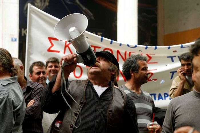 Protestfront beschert Griechenlands Regierung „kalte Wintertage“