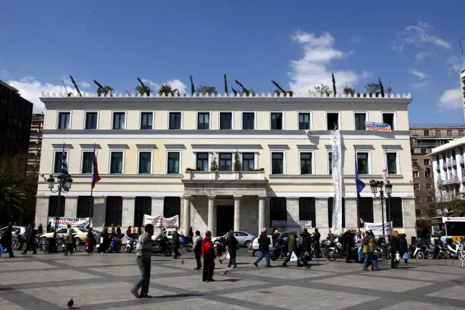 Besetzung des Athener Rathauses und Blockade der Müllabfuhr