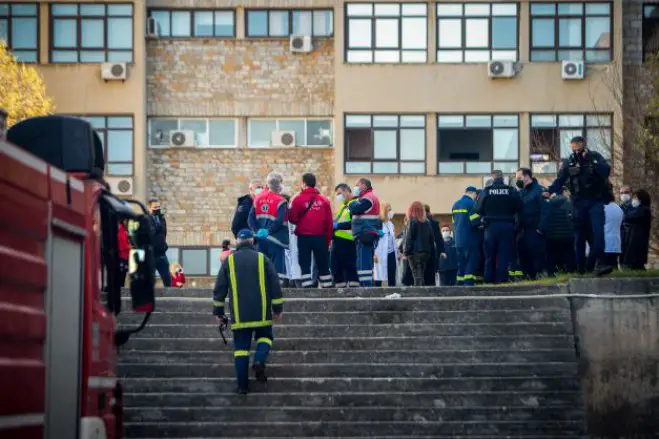 Unsere Fotos (© Eurokinissi) entstanden am Mittwoch (6.4.) auf dem Gelände des Papanikolau-Krankenhauses in Thessaloniki.