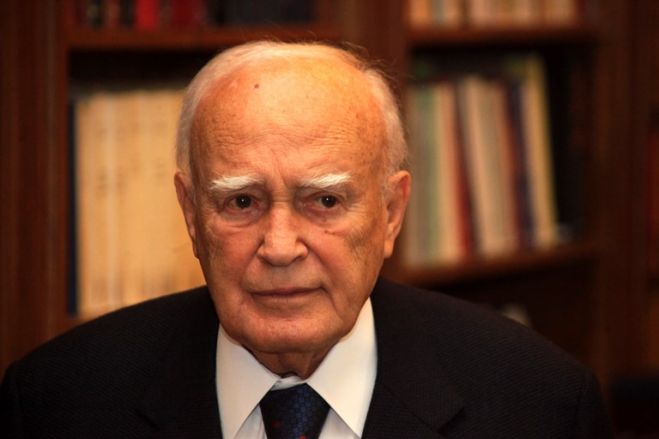 Karolos Papoulias (2005-2015): Erfahrener Politiker an der Staatsspitze