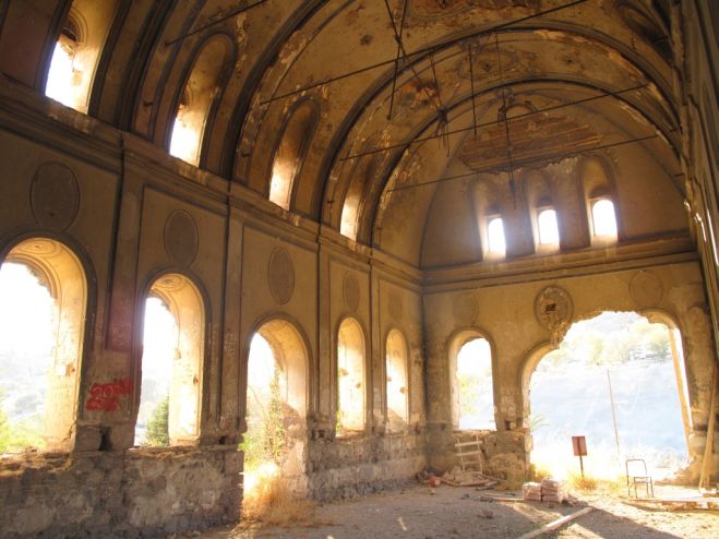 Unser Archivfoto (© Eurokinissi) entstand im September 2013 und zeigt die Kirche des Propheten Ilias in Izmir (ehem. Smyrna).