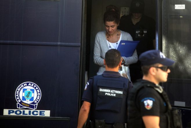 Tochter von Ex-Minister darf Gefängnis in Griechenland verlassen