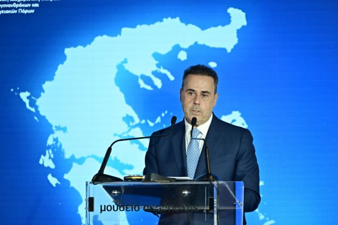 Unser Archivfoto (© Eurokinissi) zeigt den Minister für Umwelt und Energie Stavros Papastravros.