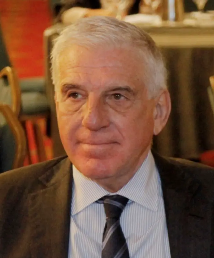 Vier Jahre Haft auf Bewährung für griechischen Ex-Minister