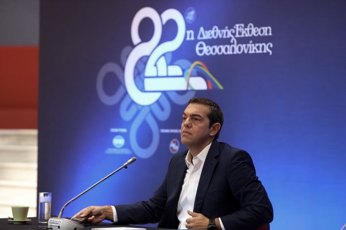 Unsere Fotos (© Eurokinissi) zeigen Ministerpräsident Alexis Tsipras während seines Auftritts bei der Internationalen Handelsmesse in Thessaloniki, wo er bei der traditionellen Pressekonferenz den Journalisten Rede und Antwort stand.