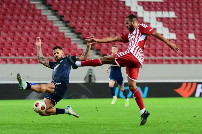 Olympiakos Piräus setzte sich vor leeren Rängen gegen Backa Topola aus Serbien durch (Foto: © Eurokinissi).