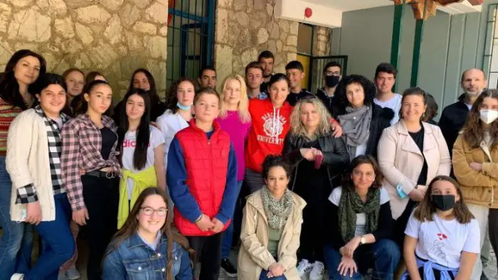 Foto (© lampeiasgeusis.weebly.com): Schülerinnen und Schüler des Projekts aus Lambia