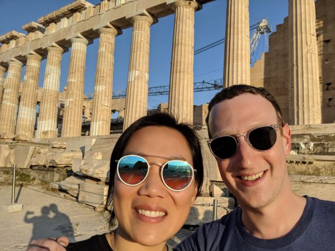 Das Selfie (© Priscilla Chan) entstand gestern auf der Akropolis. 