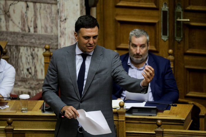 Unser Foto (© Eurokinissi) zeigt Gesundheitsminister Vassilis Kikilias im Parlament. 