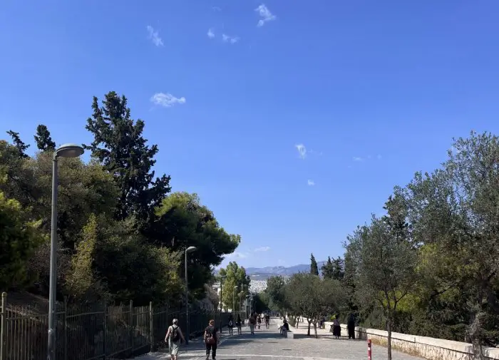 Das Foto (© Svea Mauersberger) entstand auf dem .Philopapposhügel in Athen.