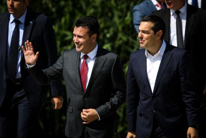 Unser Archivfoto zeigt den griechischen Ministerpräsidenten Alexis Tsipras (r.) und seinen Amtskollegen aus der Republik Nordmazedonien Zoran Zaev.