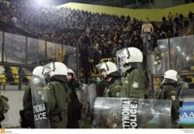 Justiz will Gewalt am Rasen zuvorkommen