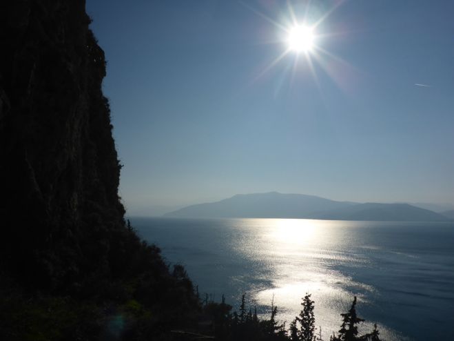 Strahlende Sonne über ganz Griechenland